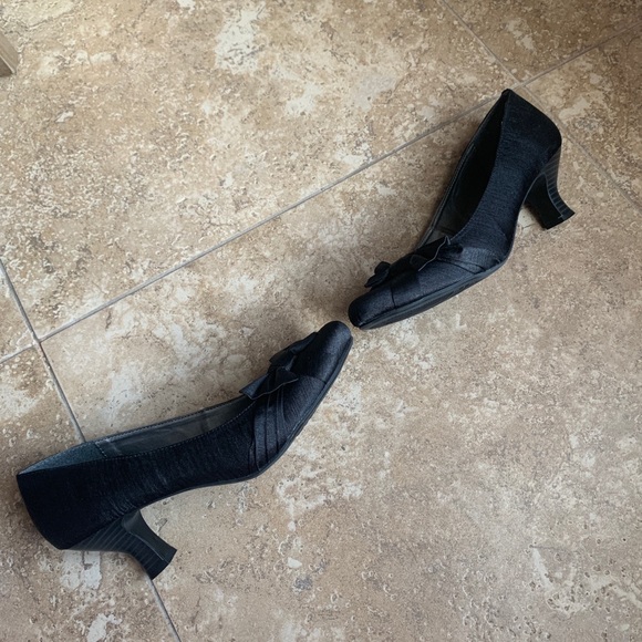 SO Shelby Kitten Heels - Picture 5 of 10